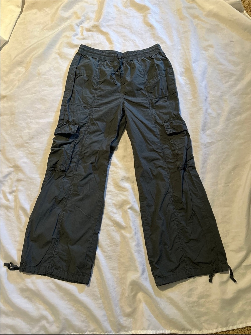 Aerie Charcoal Gray Cargo Pants Sz M - Picture 2 of 8